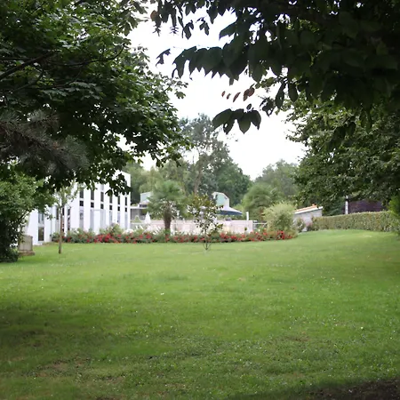 Hotell Agape Niort- Bessines