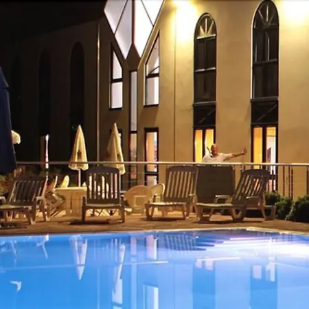 Hotell Agape Niort- Bessines