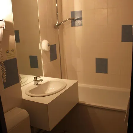 Hotell Agape Niort- Bessines